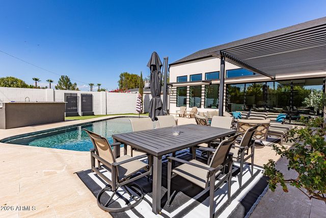 3118 N 42ND Street, Phoenix, AZ 85018