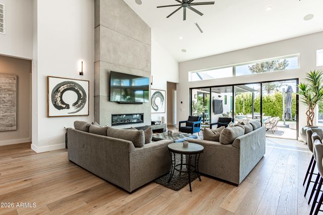 3118 N 42ND Street, Phoenix, AZ 85018