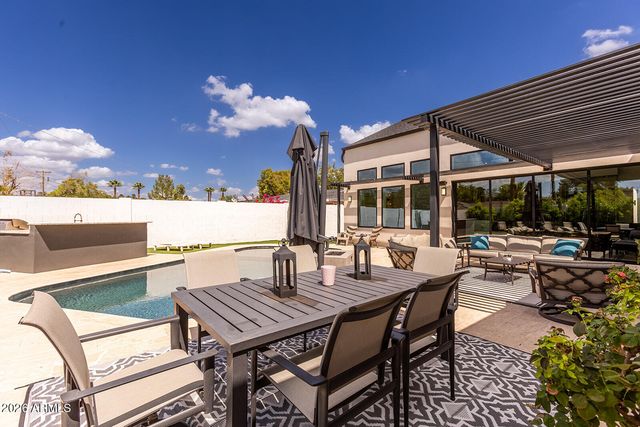 3118 N 42ND Street, Phoenix, AZ 85018