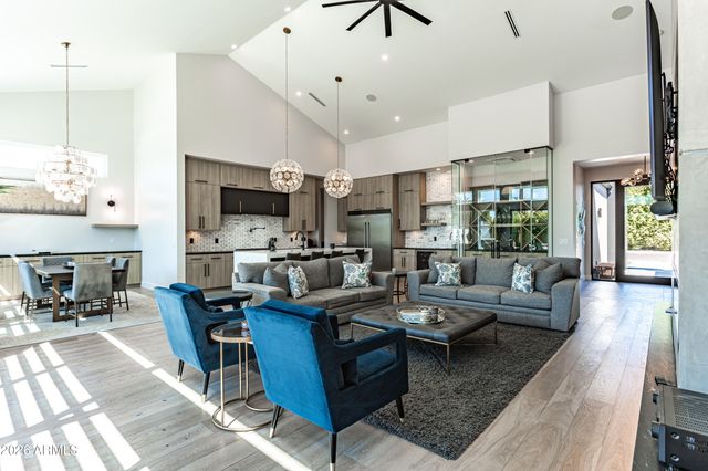3118 N 42ND Street, Phoenix, AZ 85018