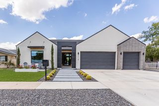3118 N 42ND Street, Phoenix, AZ 85018