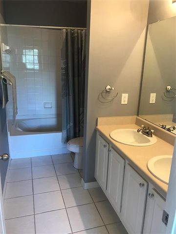 5681 BENTGRASS DRIVE 13-212, Sarasota, FL 34235