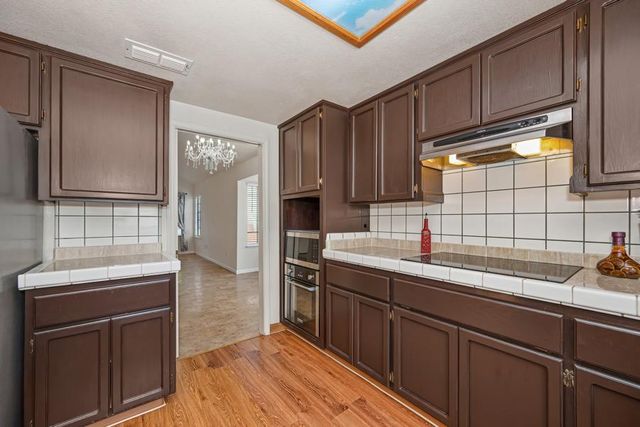 9009 Chaff Ct, Elk Grove, CA 95758