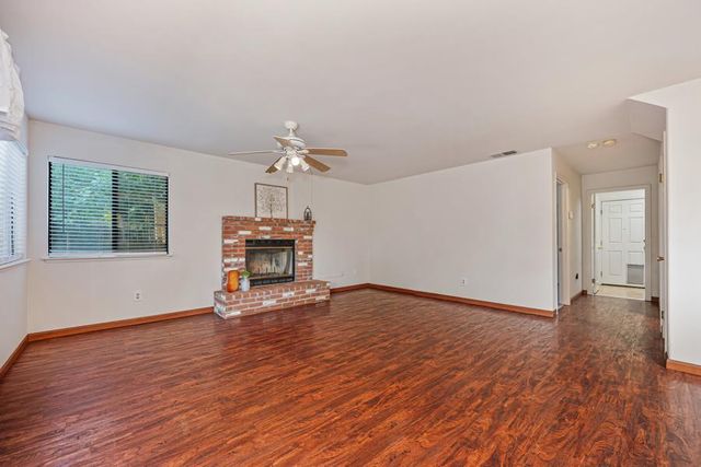 9009 Chaff Ct, Elk Grove, CA 95758