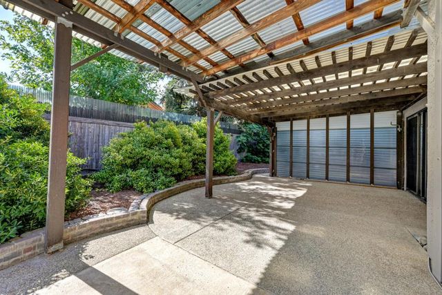 9009 Chaff Ct, Elk Grove, CA 95758