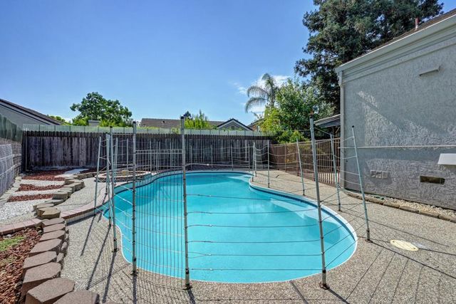 9009 Chaff Ct, Elk Grove, CA 95758