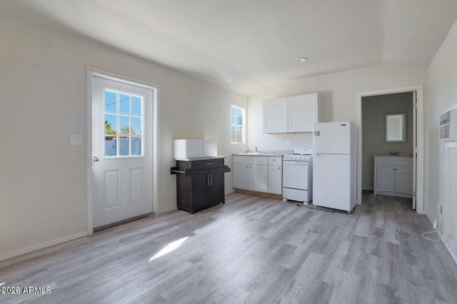 8237 E CHAPARRAL Road, Scottsdale, AZ 85250