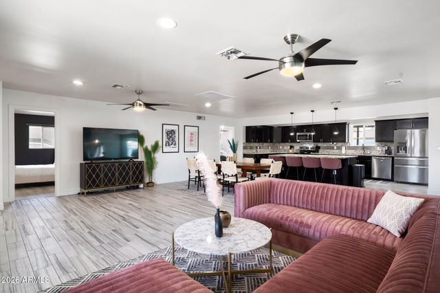8237 E CHAPARRAL Road, Scottsdale, AZ 85250