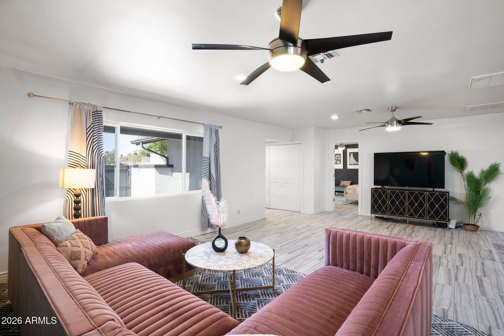 8237 E CHAPARRAL Road, Scottsdale, AZ 85250 — photo 5