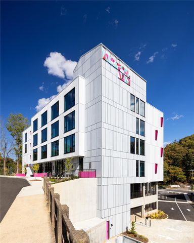31 Artful Way 305, Asheville, NC 28801
