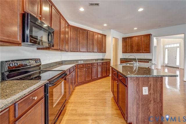 4605 Edmund Ct, Glen Allen, VA 23059