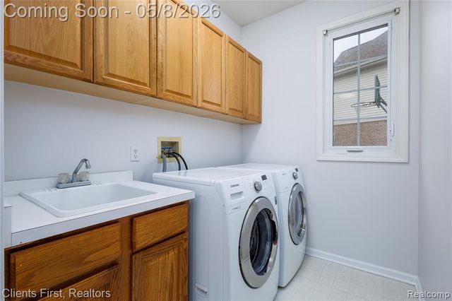 45498 Muirfield Drive, Canton, MI 48188