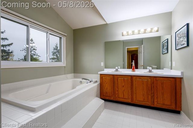 45498 Muirfield Drive, Canton, MI 48188