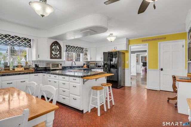 1501 Ridge Road, North Haven, CT 06473