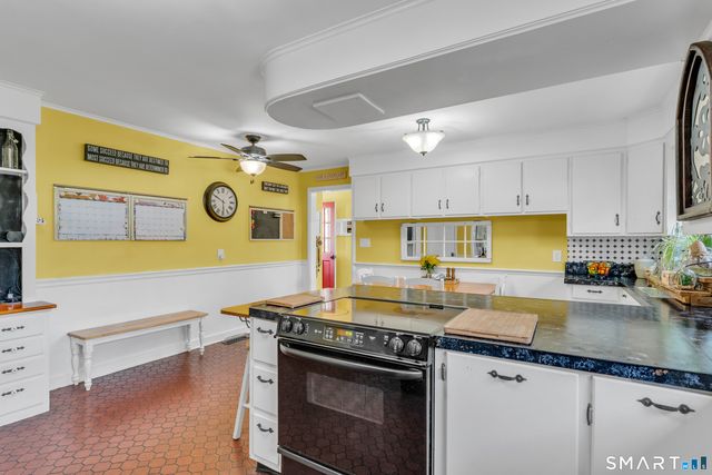 1501 Ridge Road, North Haven, CT 06473