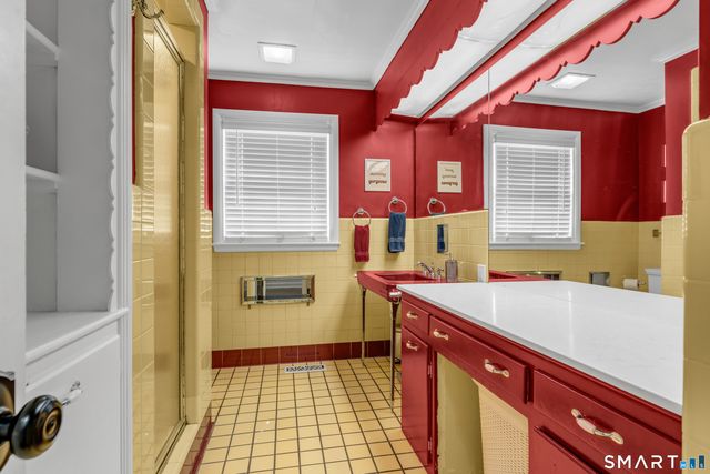 1501 Ridge Road, North Haven, CT 06473