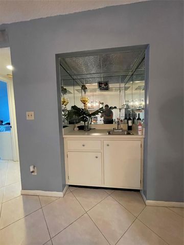 16141 Blatt Boulevard, Weston, FL 33326