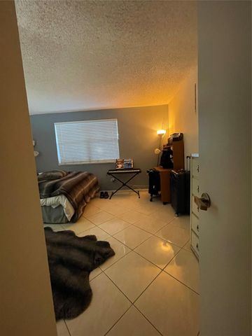 16141 Blatt Boulevard, Weston, FL 33326