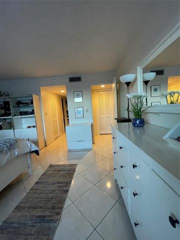 16141 Blatt Boulevard, Weston, FL 33326