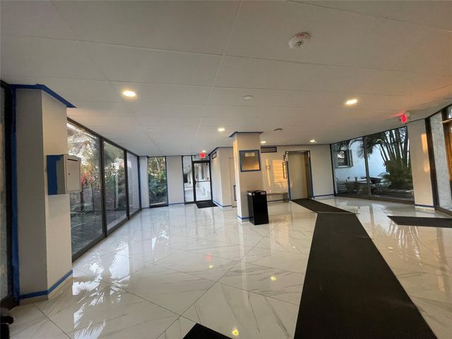 16141 Blatt Boulevard, Weston, FL 33326