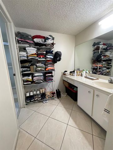 16141 Blatt Boulevard, Weston, FL 33326