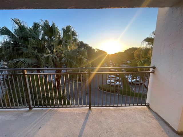 16141 Blatt Boulevard, Weston, FL 33326