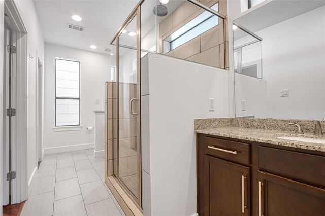 2209 Bastrop Street, Houston, TX 77003