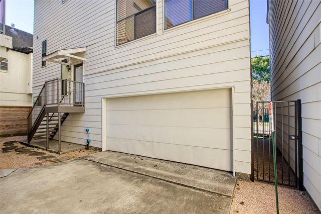 2209 Bastrop Street, Houston, TX 77003