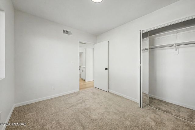 265 N Camino Del Vate, Green Valley, AZ 85614