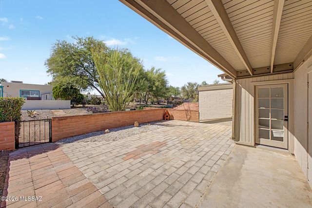 265 N Camino Del Vate, Green Valley, AZ 85614