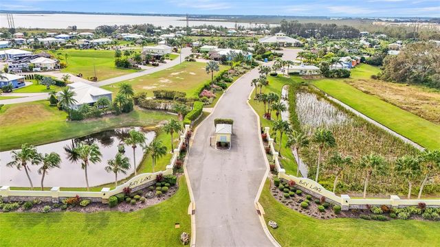 3166 GREAT HERON LOOP, Polk City, FL 33868