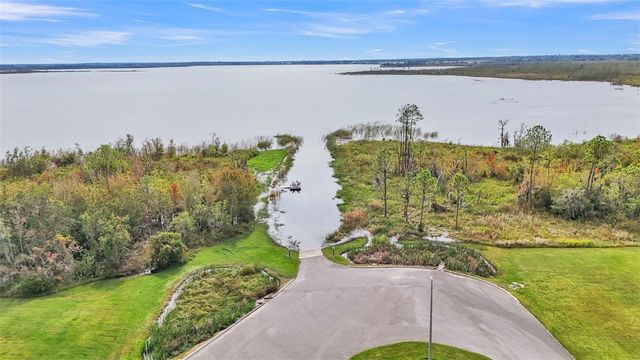 3166 GREAT HERON LOOP, Polk City, FL 33868