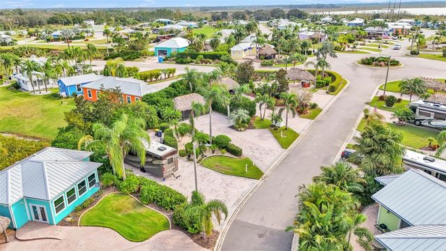 3166 GREAT HERON LOOP, Polk City, FL 33868