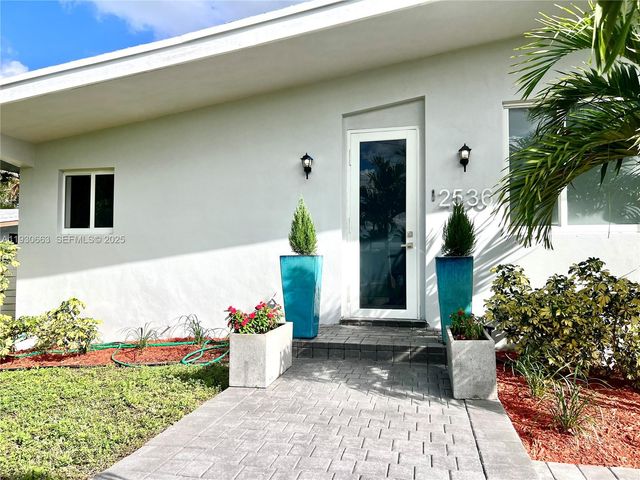 2536 Flamingo Ln 2536, Fort Lauderdale, FL 33312