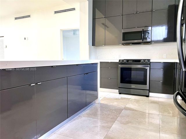 2536 Flamingo Ln 2536, Fort Lauderdale, FL 33312