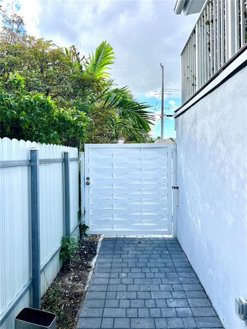 2536 Flamingo Ln 2536, Fort Lauderdale, FL 33312