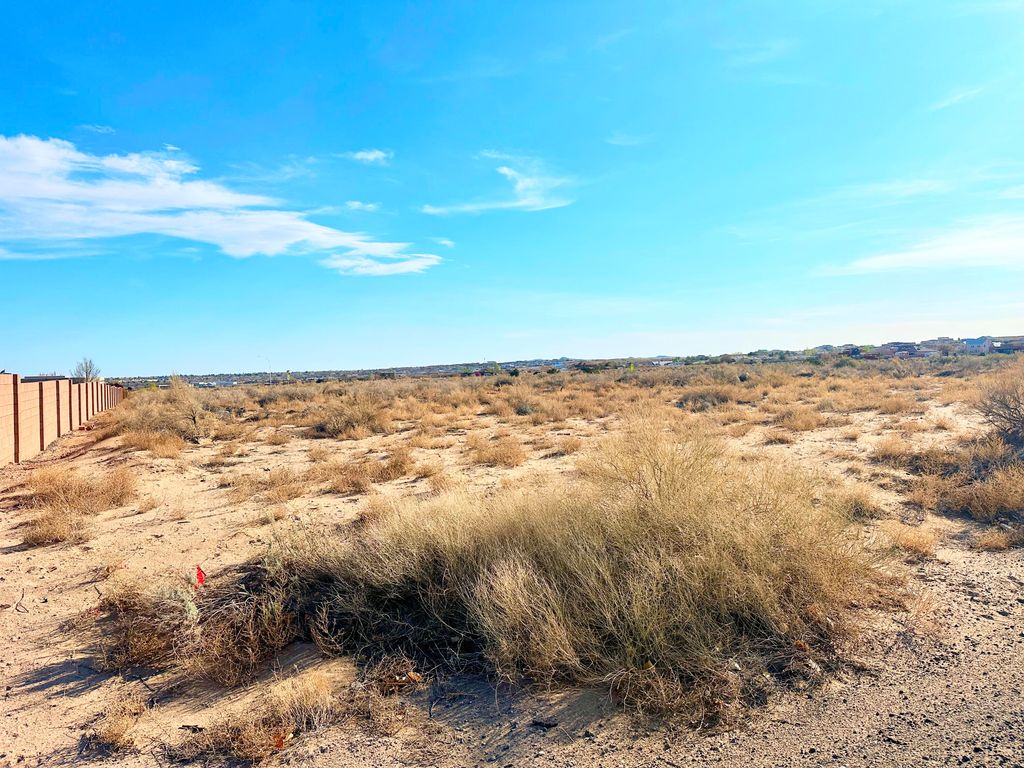 1816 11th Avenue SE, Rio Rancho, NM 87124