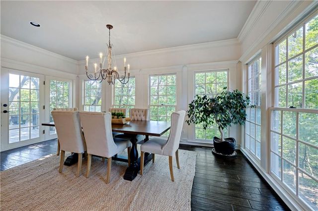20 E Loch Lloyd Parkway, Loch Lloyd, MO 64012