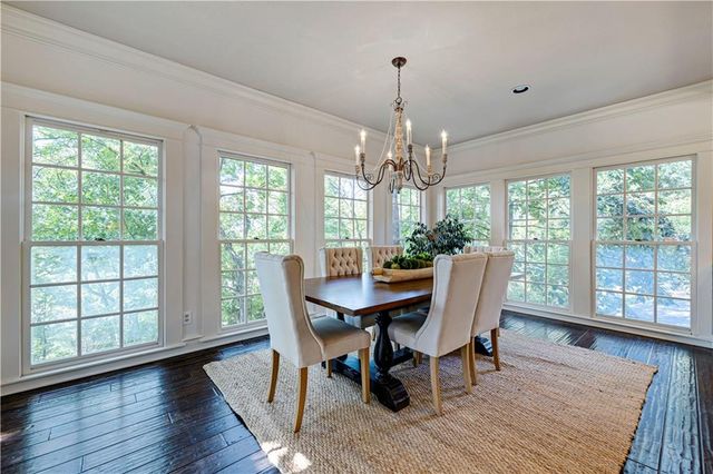 20 E Loch Lloyd Parkway, Loch Lloyd, MO 64012