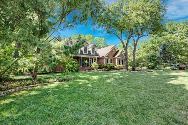 20 E Loch Lloyd Parkway, Loch Lloyd, MO 64012