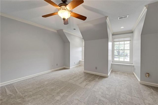 20 E Loch Lloyd Parkway, Loch Lloyd, MO 64012