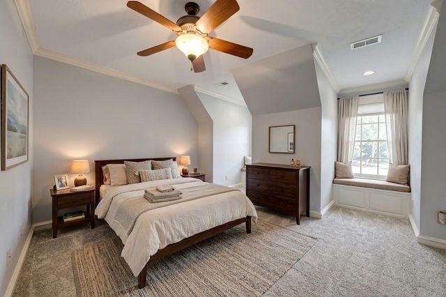20 E Loch Lloyd Parkway, Loch Lloyd, MO 64012