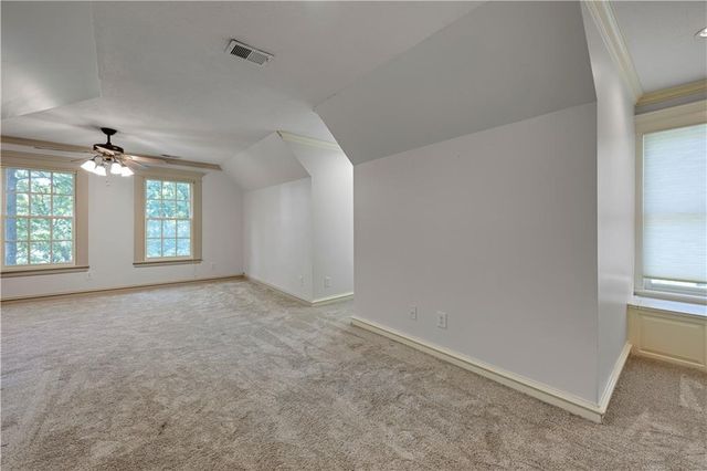 20 E Loch Lloyd Parkway, Loch Lloyd, MO 64012