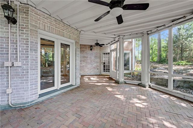 20 E Loch Lloyd Parkway, Loch Lloyd, MO 64012