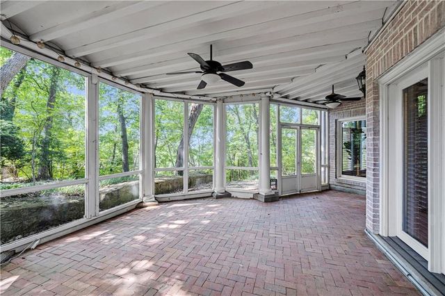 20 E Loch Lloyd Parkway, Loch Lloyd, MO 64012
