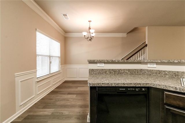 606 Oakside Place, Acworth, GA 30102