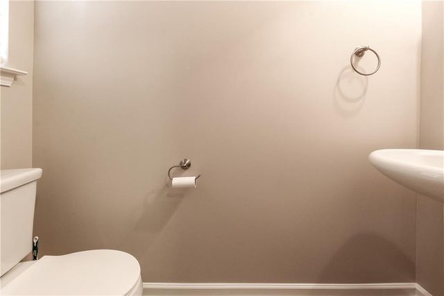 606 Oakside Place, Acworth, GA 30102