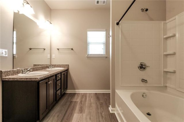 606 Oakside Place, Acworth, GA 30102