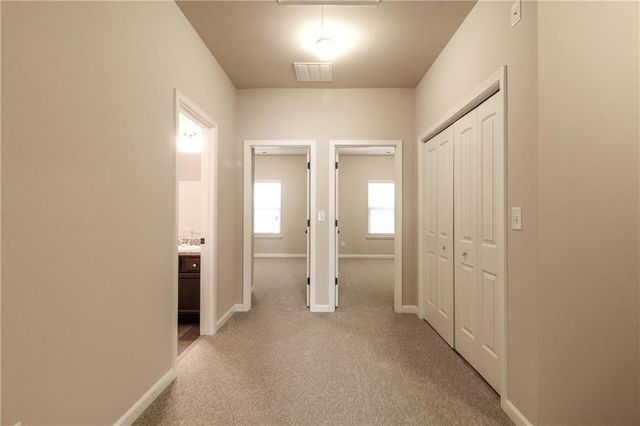 606 Oakside Place, Acworth, GA 30102