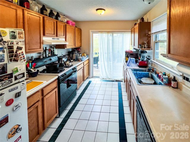 2147 Brevard Road, Arden, NC 28704